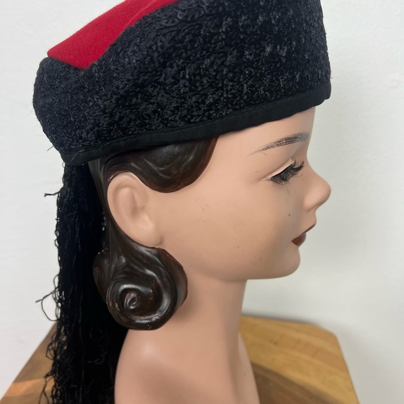 TASSEL FRINGE 1950’s Wool Soutache Embroidered Red and Black Women's Pillbox Hat - Picture 14 of 17